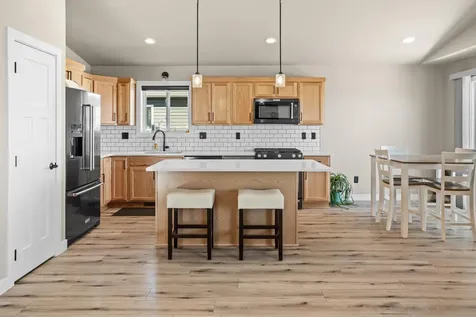 6353 83rd Avenue S Horace ND 58047