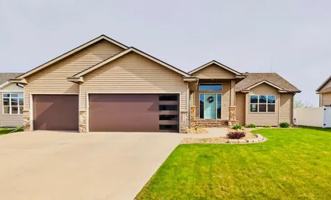 912 35th Avenue W West Fargo ND 58078