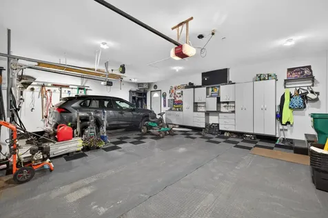 912 35th Avenue W West Fargo ND 58078