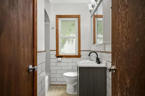 1015 Hubbard Avenue Saint Paul MN 55104