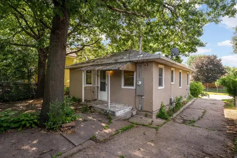 1015 Hubbard Avenue Saint Paul MN 55104