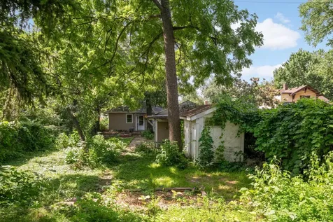 1015 Hubbard Avenue Saint Paul MN 55104