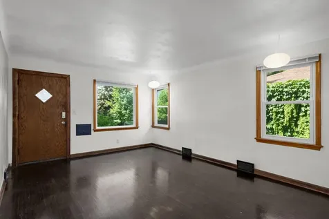 1015 Hubbard Avenue Saint Paul MN 55104