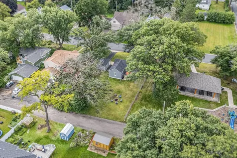 2097 Belmont Lane E North Saint Paul MN 55109