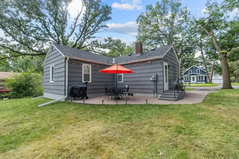 2097 Belmont Lane E North Saint Paul MN 55109