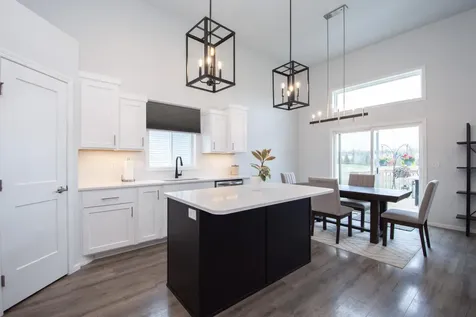 7892 Buckthorn Avenue Horace ND 58047