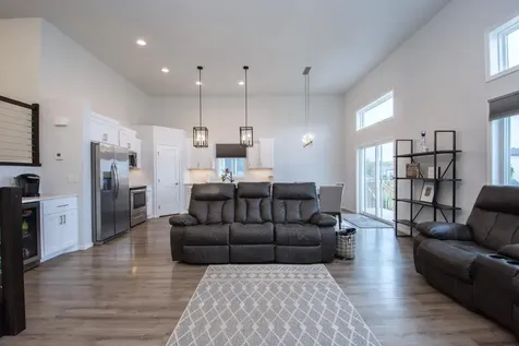7892 Buckthorn Avenue Horace ND 58047