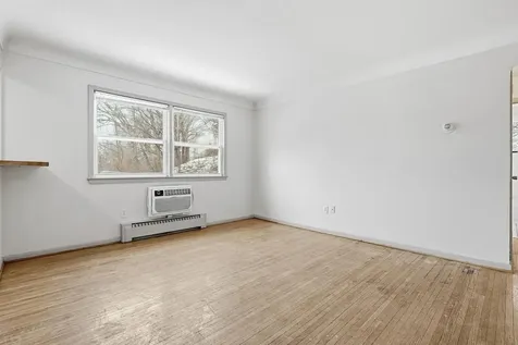 149 Morton Street E Saint Paul MN 55107
