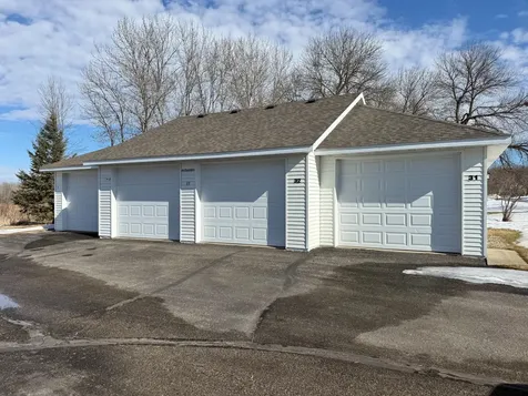 1960 Long Bridge Road Detroit Lakes MN 56501