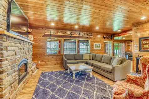 290 Shorewood Drive Detroit Lakes MN 56501