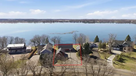 290 Shorewood Drive Detroit Lakes MN 56501