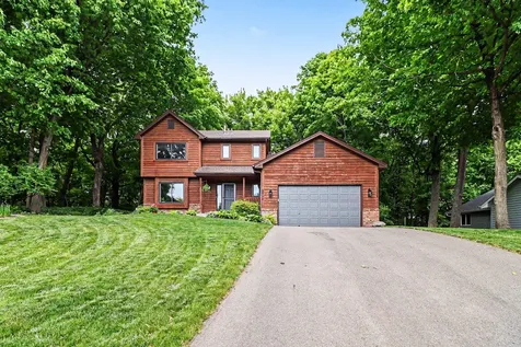 2714 Shadow Wood Court Chaska MN 55318