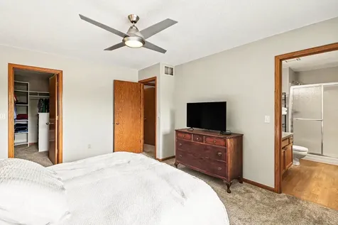 2714 Shadow Wood Court Chaska MN 55318