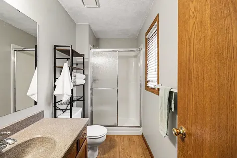 2714 Shadow Wood Court Chaska MN 55318