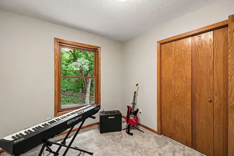 2714 Shadow Wood Court Chaska MN 55318
