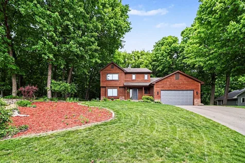 2714 Shadow Wood Court Chaska MN 55318