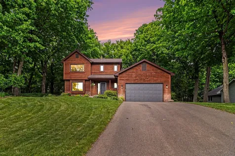 2714 Shadow Wood Court Chaska MN 55318
