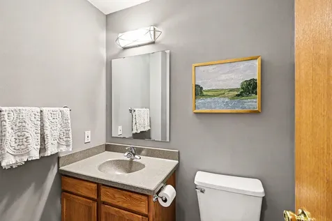2714 Shadow Wood Court Chaska MN 55318