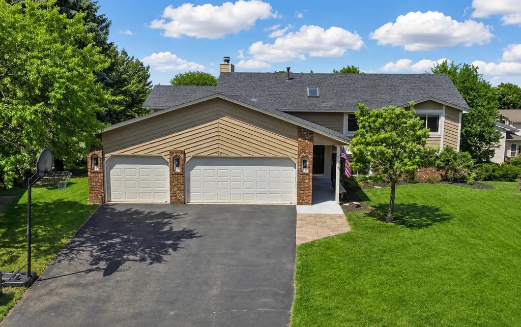 1136 Westbury Circle Eagan MN 55123