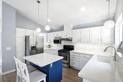 1136 Westbury Circle Eagan MN 55123