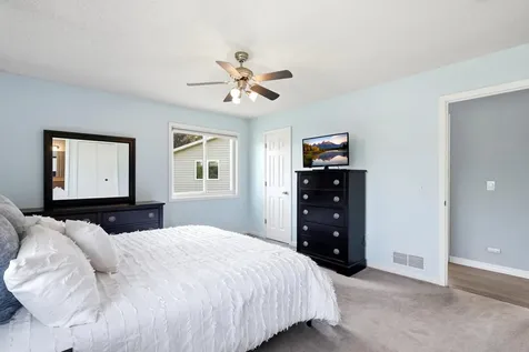 1136 Westbury Circle Eagan MN 55123