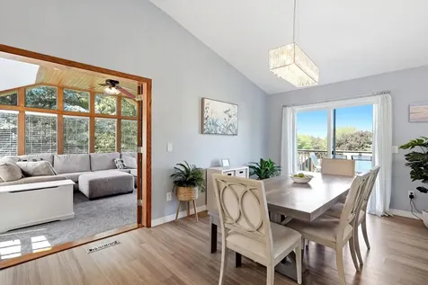 1136 Westbury Circle Eagan MN 55123