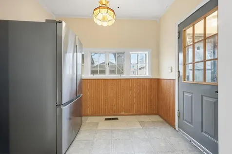 1092 Sims Avenue Saint Paul MN 55106