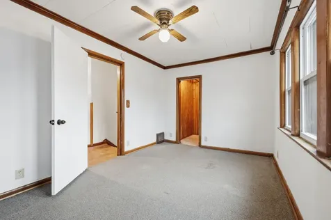 1092 Sims Avenue Saint Paul MN 55106