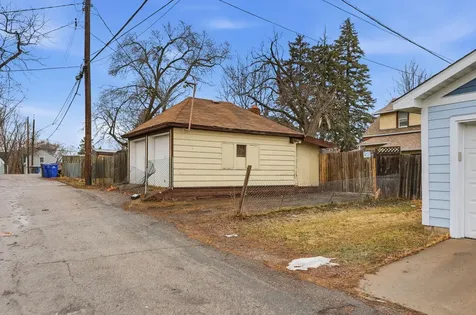 1092 Sims Avenue Saint Paul MN 55106