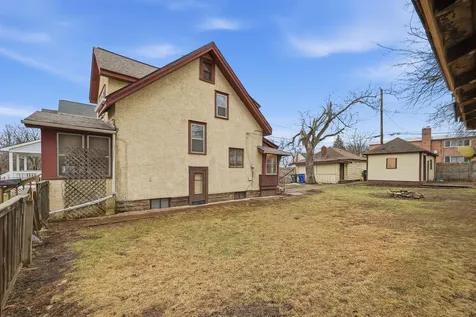 1092 Sims Avenue Saint Paul MN 55106