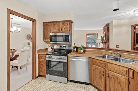 3000 Saint Albans Mill Road Hopkins MN 55305