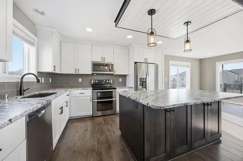 1809 42nd Street S Moorhead MN 56560