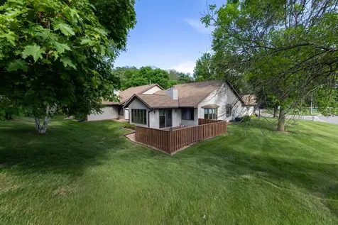 1782 Cobblestone Court Red Wing MN 55066