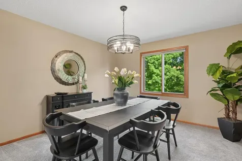 9220 Hillside Trail S Cottage Grove MN 55016