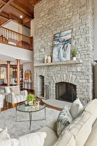 1595 River Shore Drive Hastings MN 55033