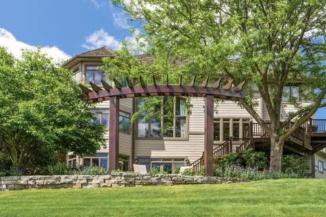 1595 River Shore Drive Hastings MN 55033