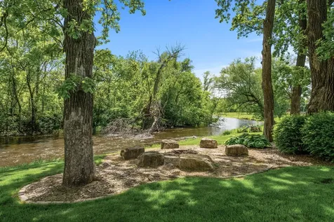 1595 River Shore Drive Hastings MN 55033