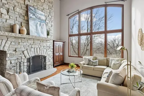 1595 River Shore Drive Hastings MN 55033