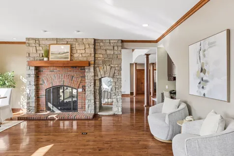 1595 River Shore Drive Hastings MN 55033