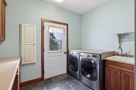 1595 River Shore Drive Hastings MN 55033