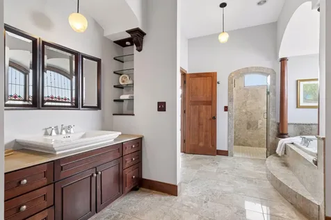 1595 River Shore Drive Hastings MN 55033