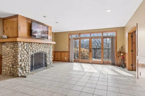 1595 River Shore Drive Hastings MN 55033