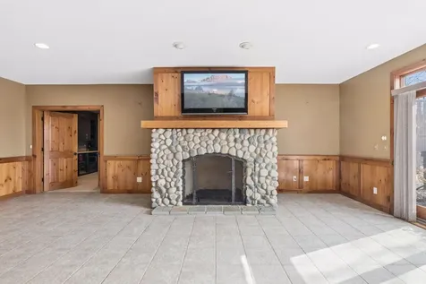 1595 River Shore Drive Hastings MN 55033