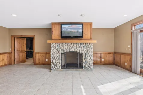 1595 River Shore Drive Hastings MN 55033