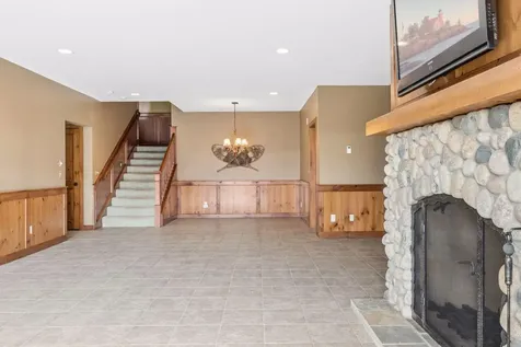 1595 River Shore Drive Hastings MN 55033