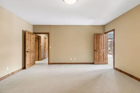 1595 River Shore Drive Hastings MN 55033
