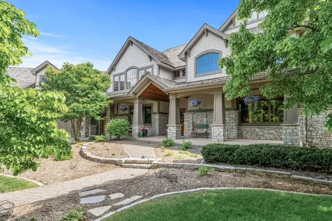 1595 River Shore Drive Hastings MN 55033