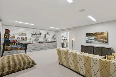 4750 Baycliffe Drive Excelsior MN 55331