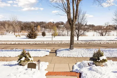 2116 W Lake Of The Isles Parkway Minneapolis MN 55405