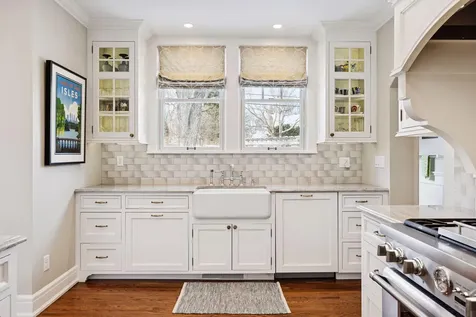 2116 W Lake Of The Isles Parkway Minneapolis MN 55405